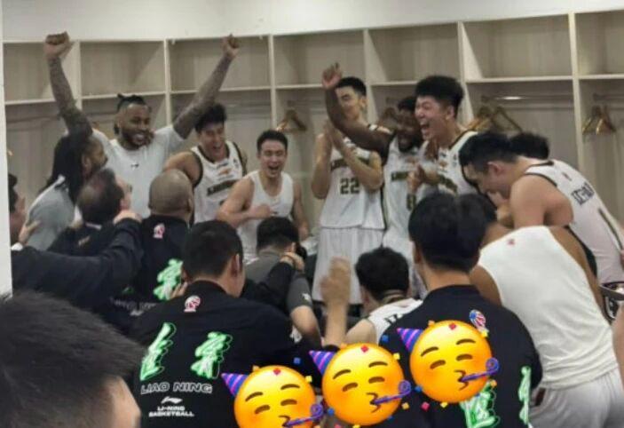 安博体育-辽宁大胜广东 乌戈比杨鸣强 杜锋被批战术单一；张宁复出状态出色